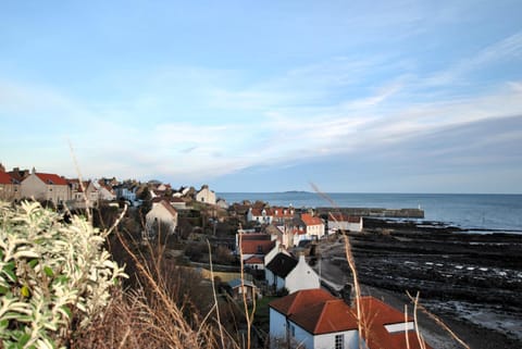 Stronvar- coastal home with sea views Casa in Pittenweem