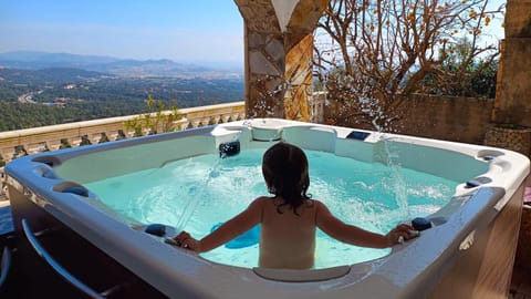 Hot Tub, Landmark view, Sea view