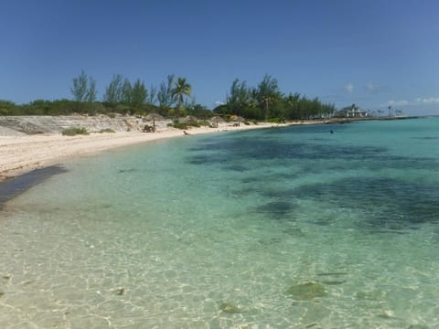 Ocean Shire home Haus in North Eleuthera
