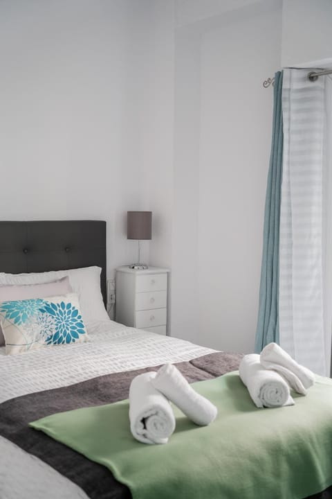 Enjoy Valencia: Deluxe Apartment with Terrace Apartment in Valencia