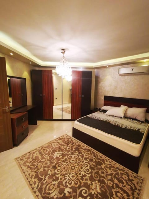 luxury flat fifth statement new Cairo ,التجمع الخامس شقه فخمه Apartment in New Cairo City