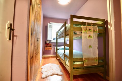 Photo of the whole room, Bedroom, Mountain view, bunk bed, wardrobe