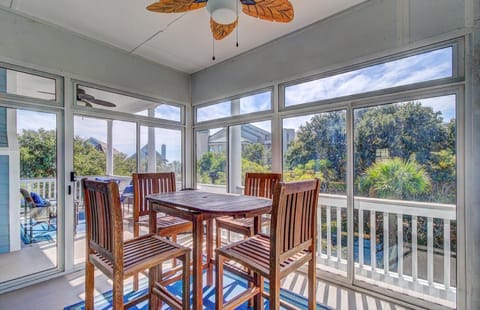 29 Ocean Point AvantStay Luxe Kitchen Balcony Casa in Wild Dunes