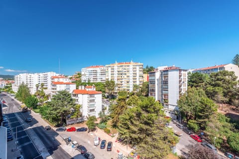 Neighbourhood, Street view, Parking