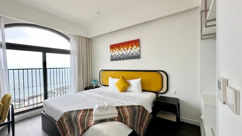 Natural landscape, View (from property/room), Photo of the whole room, Bedroom, Sea view