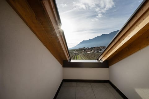 Day, Natural landscape, Balcony/Terrace, Balcony/Terrace, Mountain view