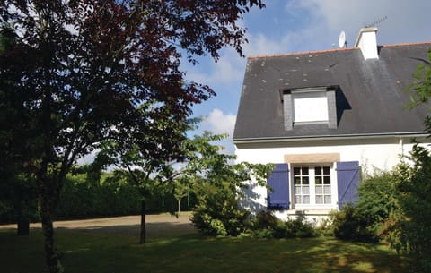 Nice Home In Pleuven With Wifi House in Fouesnant