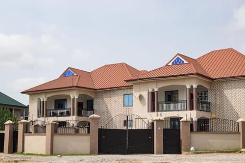 Luxury Spacious Apartment Copropriété in Kumasi