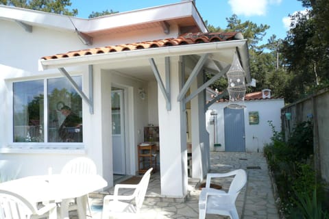 Patio, Garden, Garden view