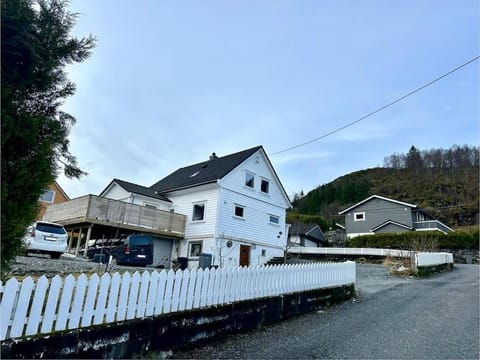 Stort, koselig hus i naturområde House in Bergen