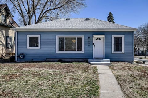 UNL Retreat: Eclectic 5bd - 5mins to Downtown House in Lincoln