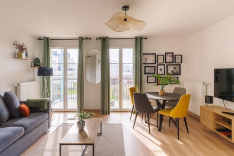 Élégant & Lumineux - Disneyland Paris Apartment in Bailly-Romainvilliers