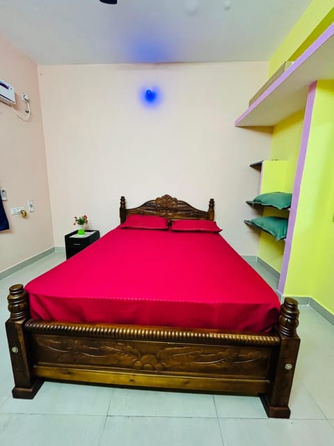 Shanthu Stayhi Seaview Apartment in Puducherry