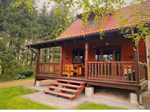 Property building, Balcony/Terrace, Lake view