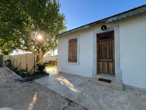 Le Platane Maison climatisée avec piscine House in Pernes-les-Fontaines