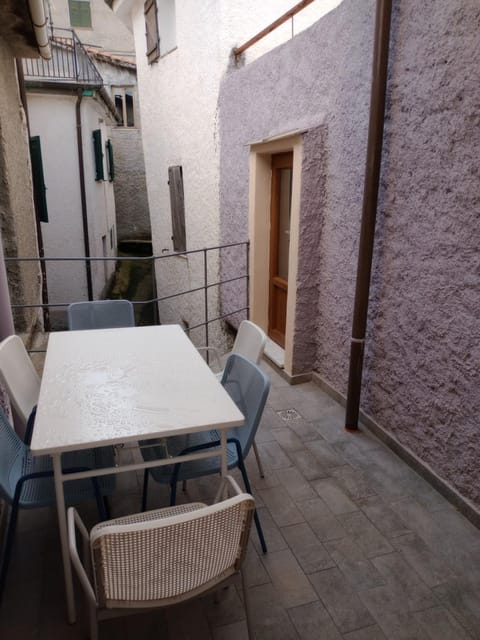 Day, View (from property/room), Balcony/Terrace, Dining area
