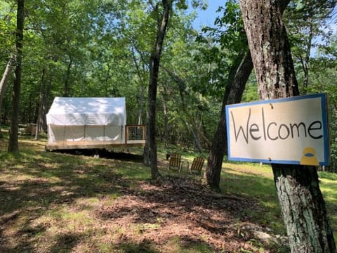 Sweet Hill Glamping Luxus-Zelt in Rhinebeck