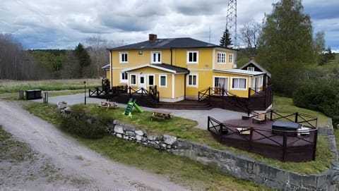 Skräpplinge gård Villa in Kalmar County, Sweden