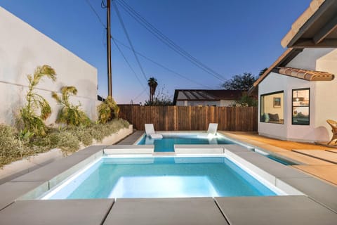 Hot Tub, Pool view, Swimming pool