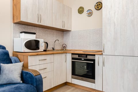 Студия у озера в живописном месте Apartment in Almaty