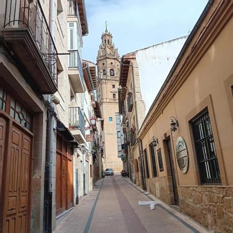 City view, Landmark view, Street view