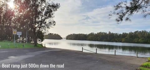 Aqua Adventures Retreat. Waterfront playground House in Lake Macquarie