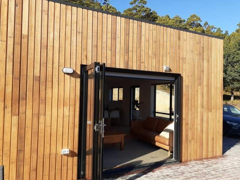 Self-contained Cabin (Brewer's Cabin) Casa in Port Arthur