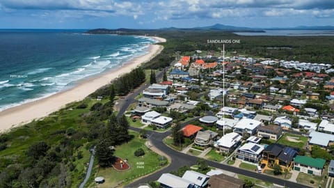 Sandilands One - Oceanstays Apartment in Yamba