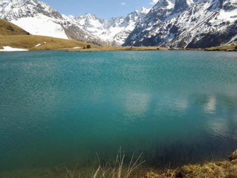 Nearby landmark, Day, Natural landscape, Lake view, Mountain view