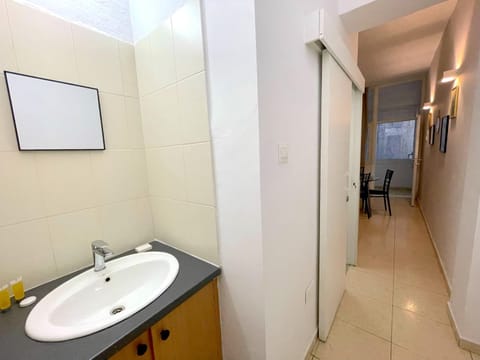 Queen Regina Suites By Platform 357 Apartment in Nicosia City