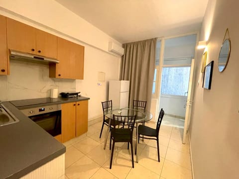 Queen Regina Suites By Platform 357 Apartment in Nicosia City