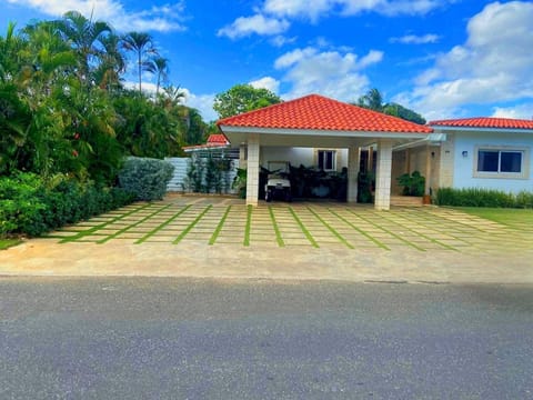 Seasideserenity Luxury Villa Steps From The Beach Villa in La Romana