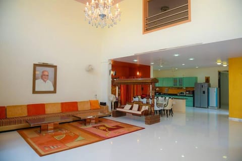 Vatsalya - Entire Bungalow near Mandvi House in Gujarat