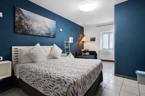 Living room, Bedroom
