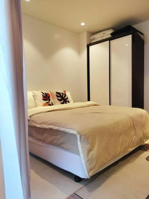 Lara's cozy room @Tambuli Resort Apartment in Lapu-Lapu City