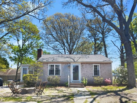 4 Manning Road Dennis Port Cape Cod - Blue Sky Casa in Dennis Port