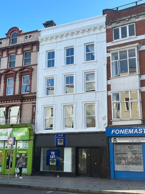 Patrick Street Townhouse Apartment in Cork City