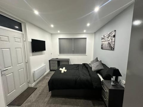 Luxurious 2 bedroom flat Apartment in Leeds