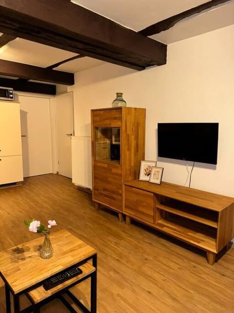 Communal lounge/ TV room, TV and multimedia, Evening entertainment