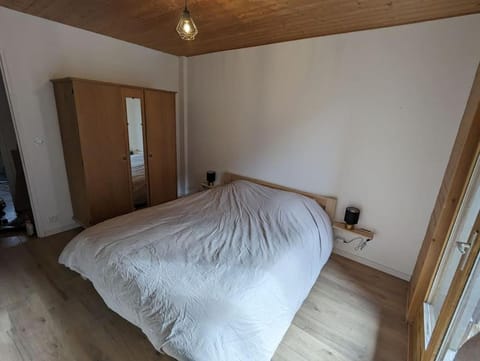 Appartement rénové proche centre ville navette 6-8 personnes multipass Apartment in Châtel