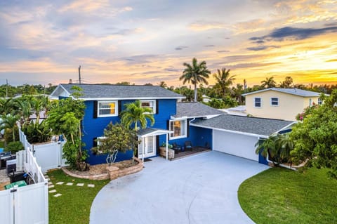 Tiki Blue House in Cocoa Beach