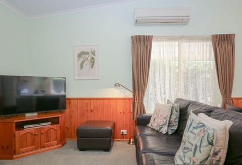 Silver Birches Holiday Village - Unit 3 House in Porepunkah