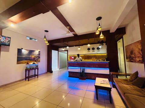 Communal lounge/ TV room, TV and multimedia, Living room, Seating area, Evening entertainment