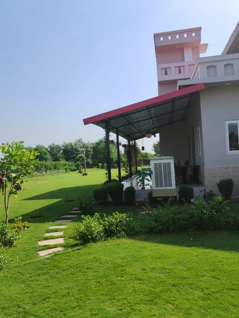 Villa farmhouse Gurgaon Chalet in Gurugram