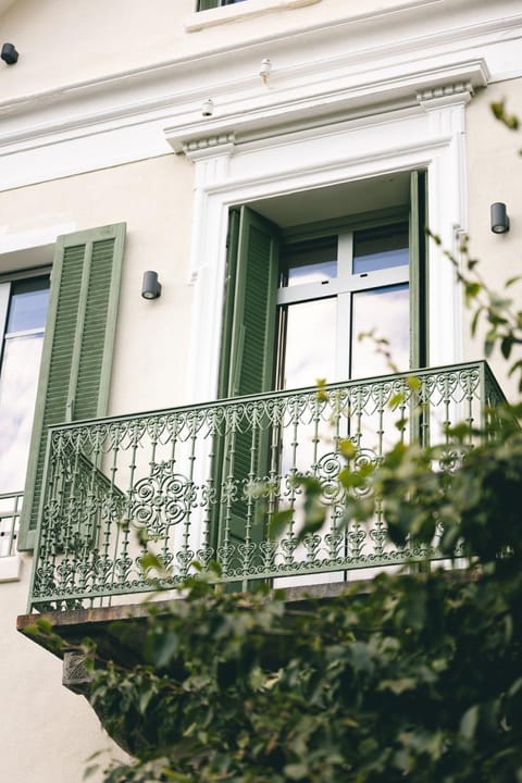 Property building, Decorative detail