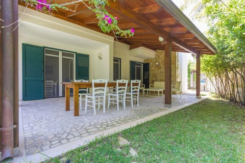 Patio, Garden view