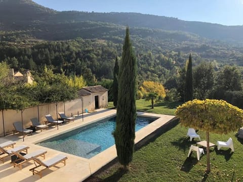 Belle Bastide classée 5* avec Piscine et Jacuzzi Casa in Buis-les-Baronnies