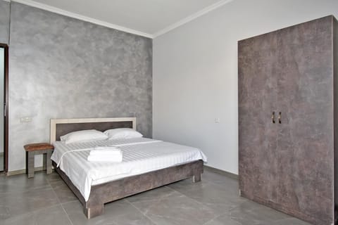 Sirik Hotel in Yerevan