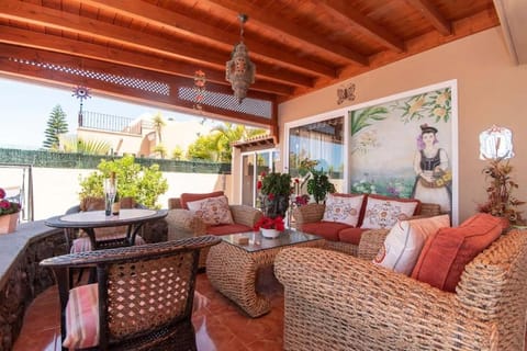 Villa Romantica. Wonderful 4 Bedroom Villa. Villa in Costa Adeje