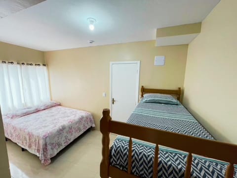 Bed, Photo of the whole room, bunk bed, air conditioner